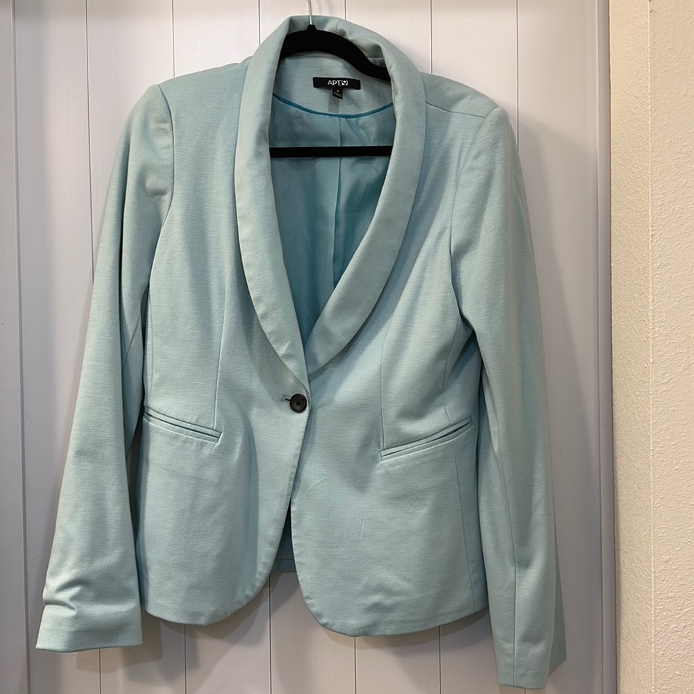 NWOT Seafoam Soft Blazer